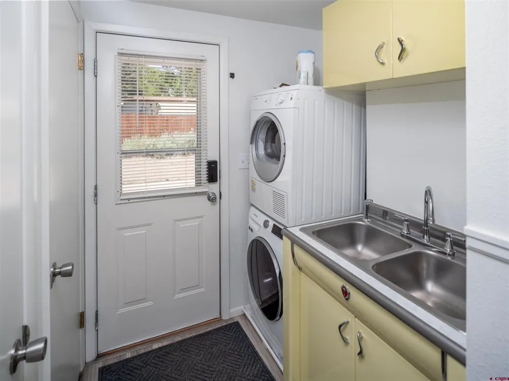 49 E Driscoll Street Cortez, CO 81321