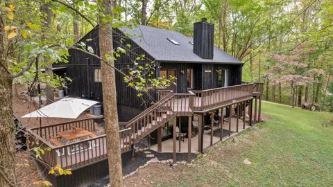 5906 Carter Ln