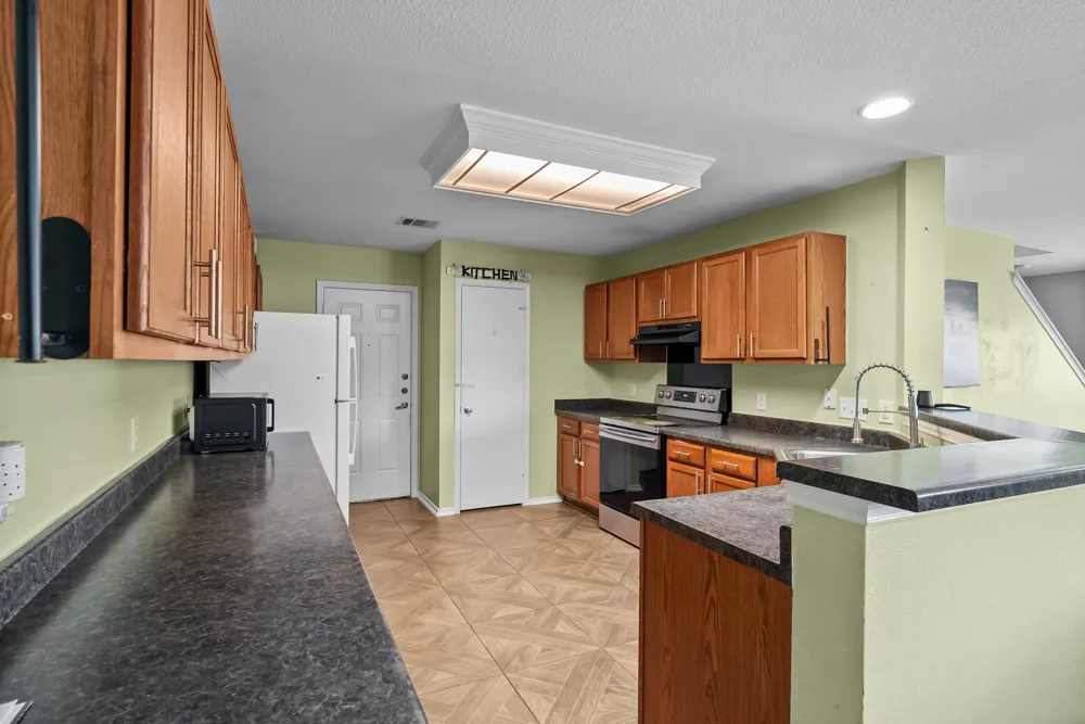 6829 Walkup Lane Austin, TX 78747