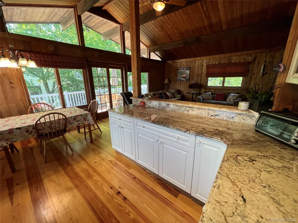 71 Garden City Avenue Point Lookout, NY 11569