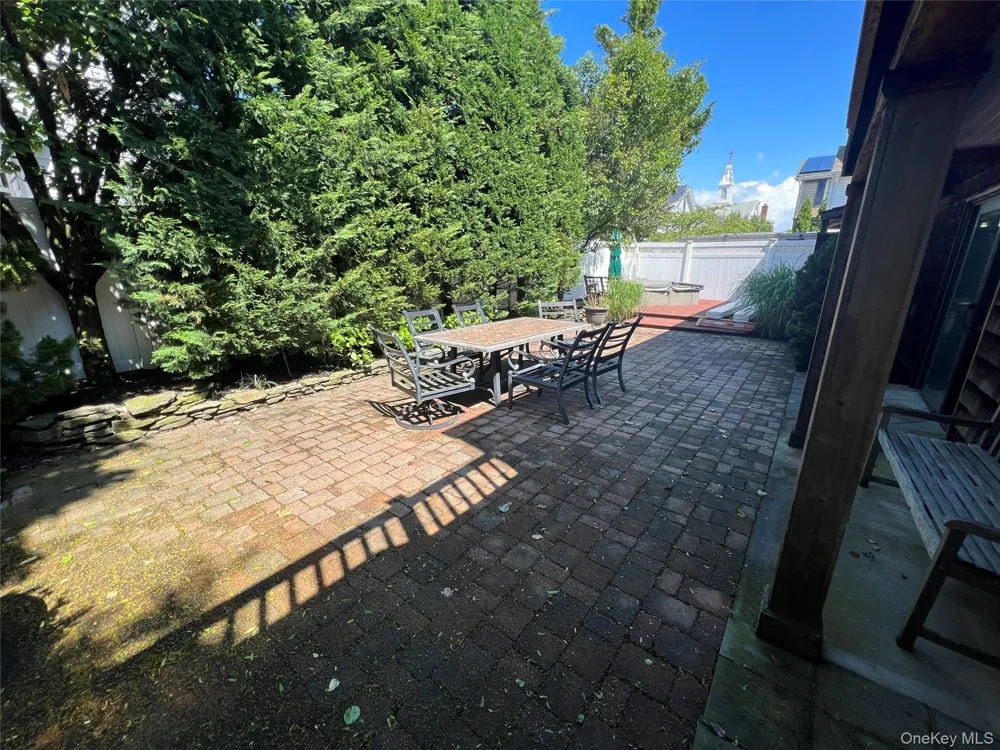 71 Garden City Avenue Point Lookout, NY 11569
