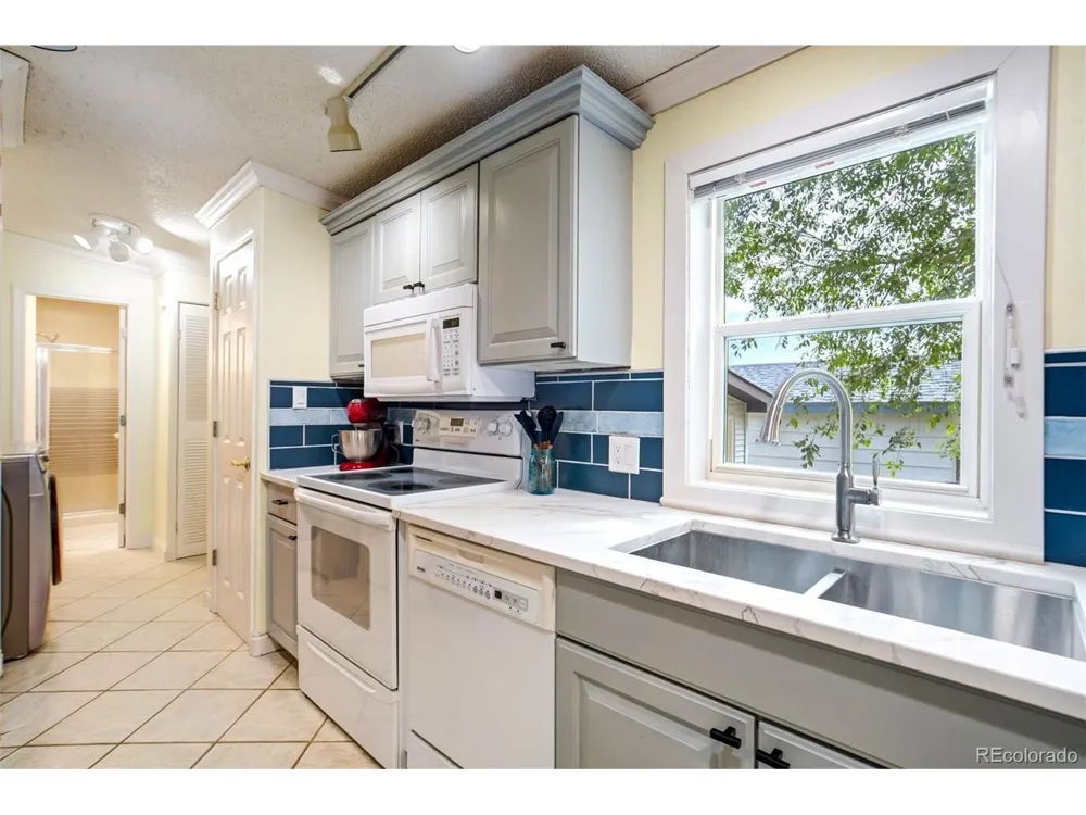 398 F AVENUE Limon, CO 80828