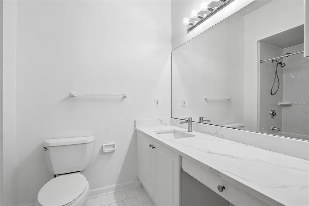 809 S OREGON AVENUE #B Tampa, FL 33606