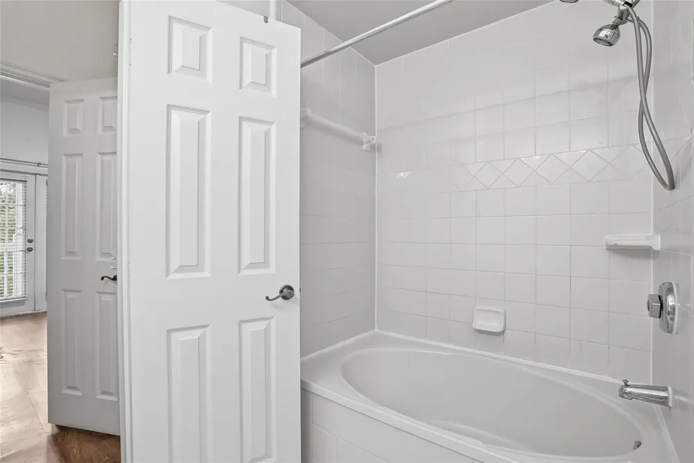 809 S OREGON AVENUE #B Tampa, FL 33606