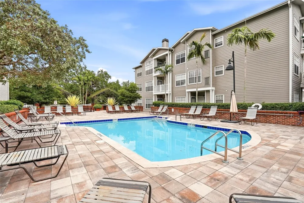 809 S OREGON AVENUE #B Tampa, FL 33606