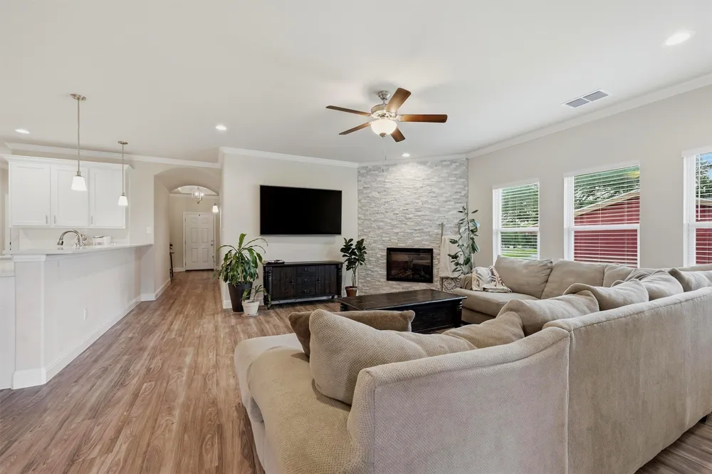 114 Sequoya Drive Lake Kiowa, TX 76240