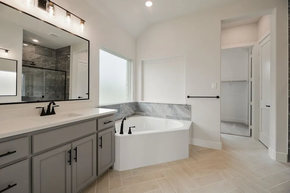9221 Wood Duck Drive Justin, TX 76247