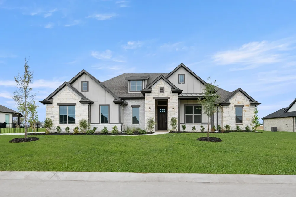 9221 Wood Duck Drive Justin, TX 76247