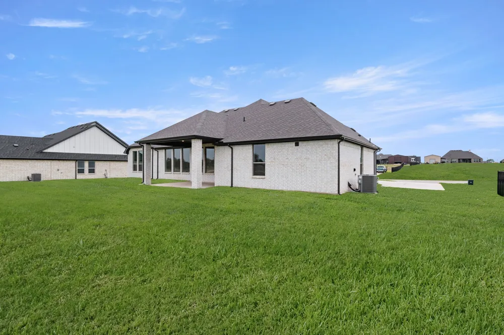 9221 Wood Duck Drive Justin, TX 76247