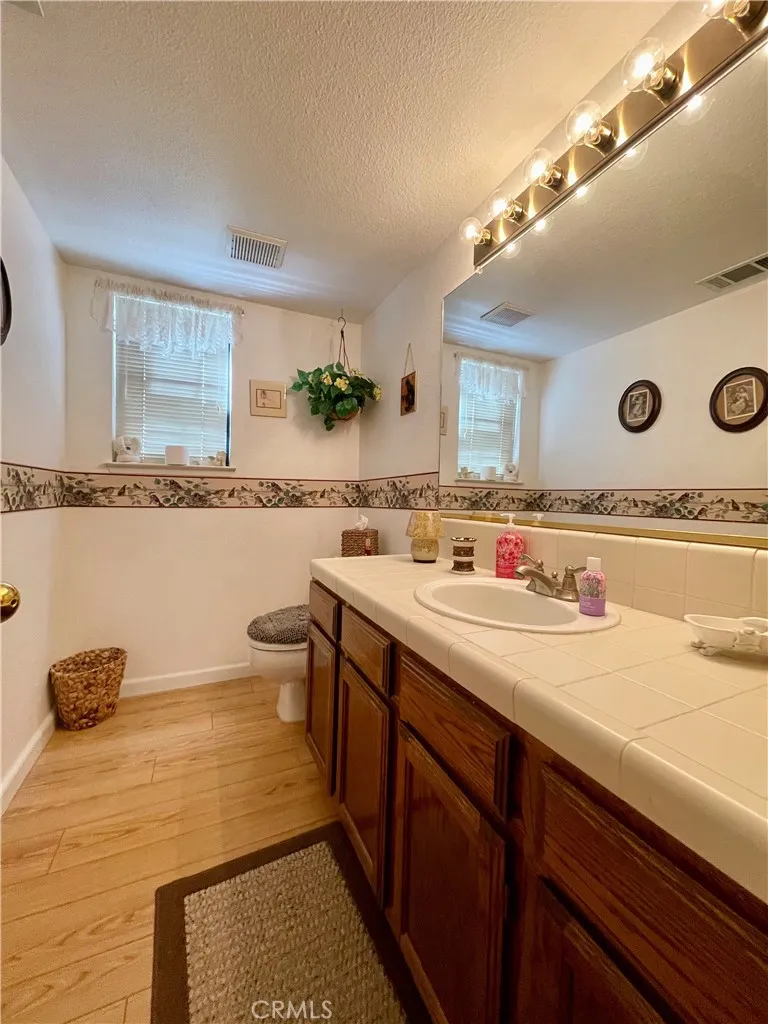 40642 Road 222 Bass Lake, CA 93604