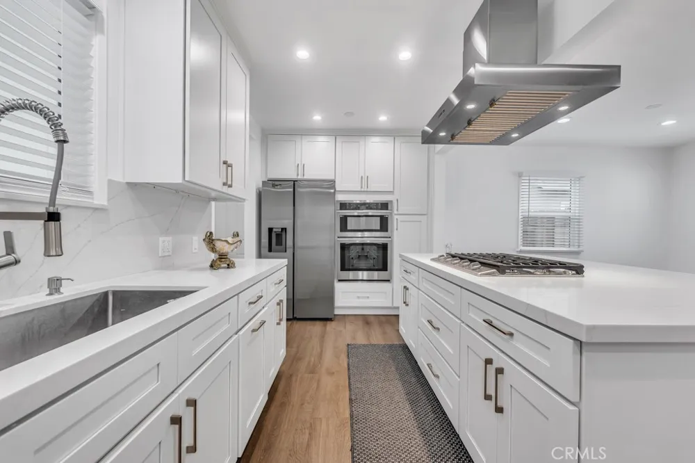 6852 Claire Avenue Reseda, CA 91335