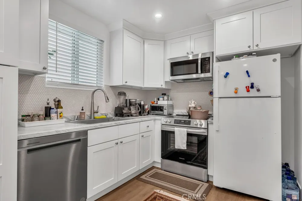 6852 Claire Avenue Reseda, CA 91335