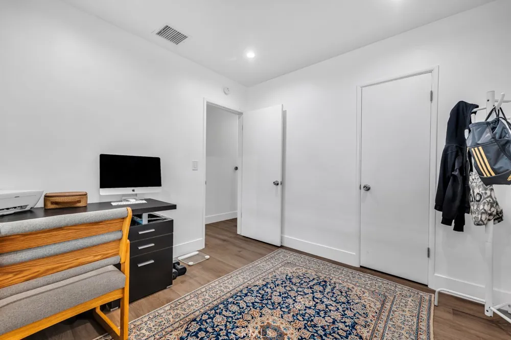 6852 Claire Avenue Reseda, CA 91335