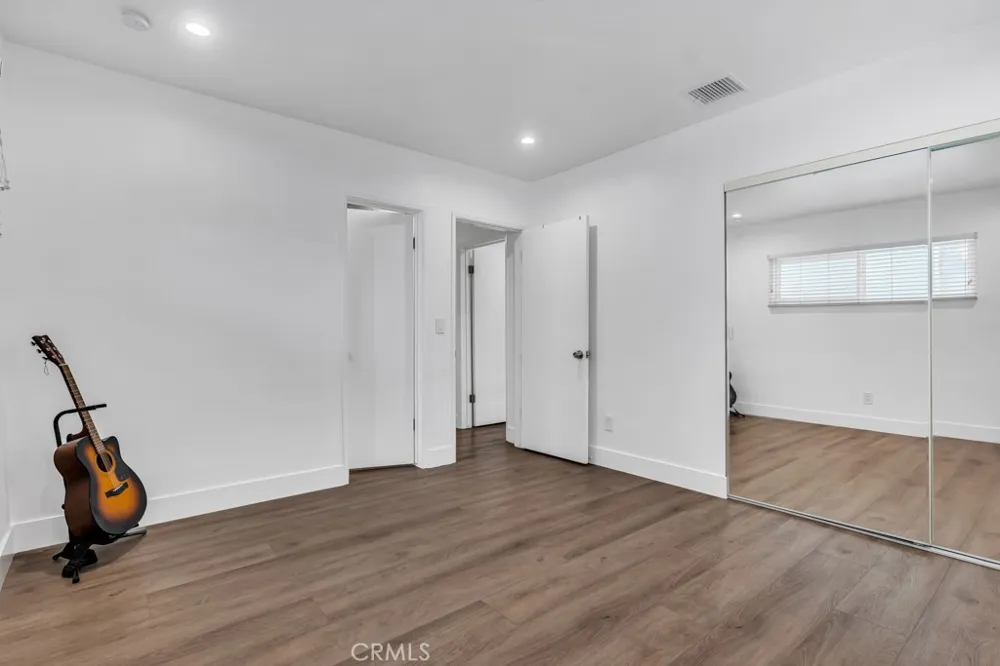 6852 Claire Avenue Reseda, CA 91335