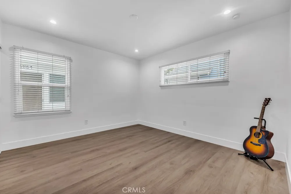 6852 Claire Avenue Reseda, CA 91335