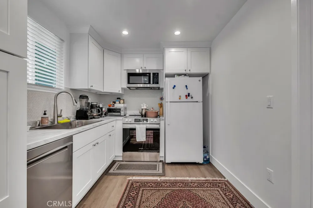 6852 Claire Avenue Reseda, CA 91335