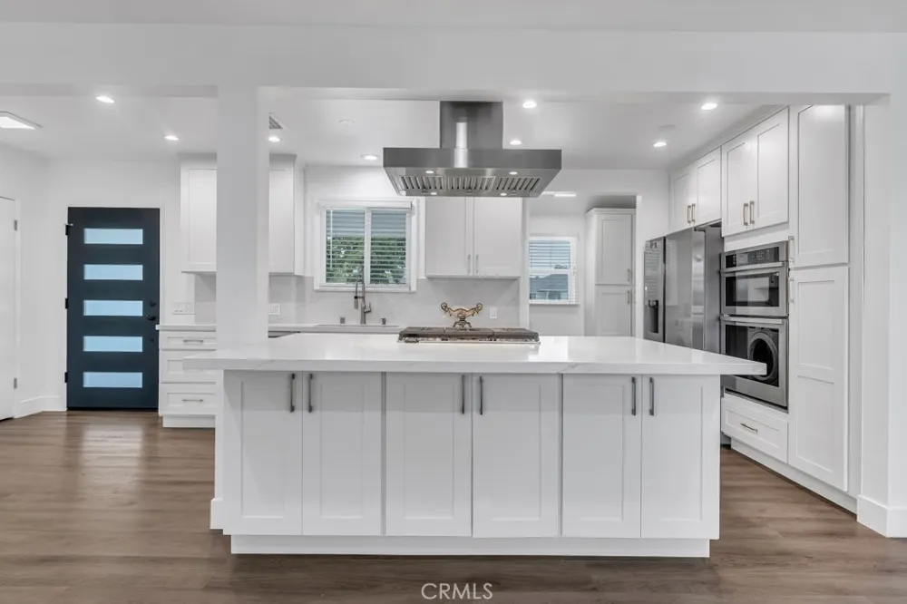 6852 Claire Avenue Reseda, CA 91335
