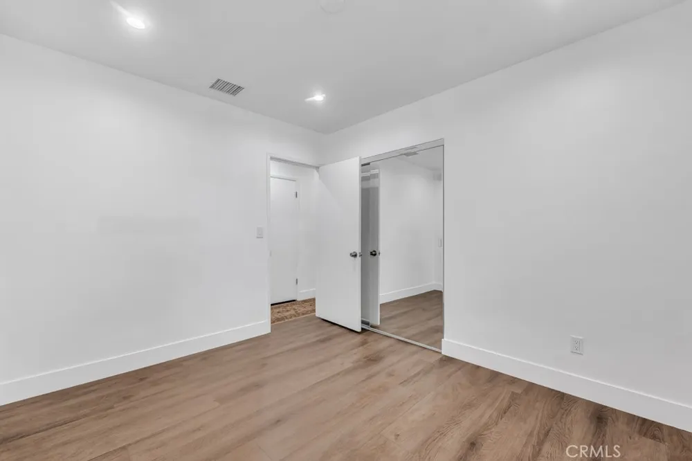 6852 Claire Avenue Reseda, CA 91335