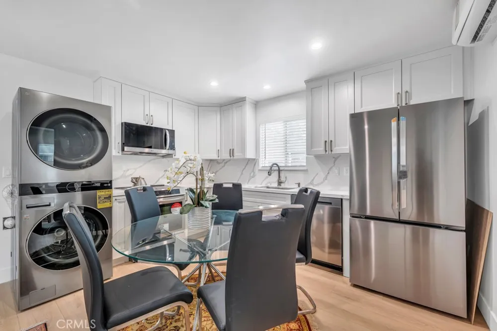 6852 Claire Avenue Reseda, CA 91335