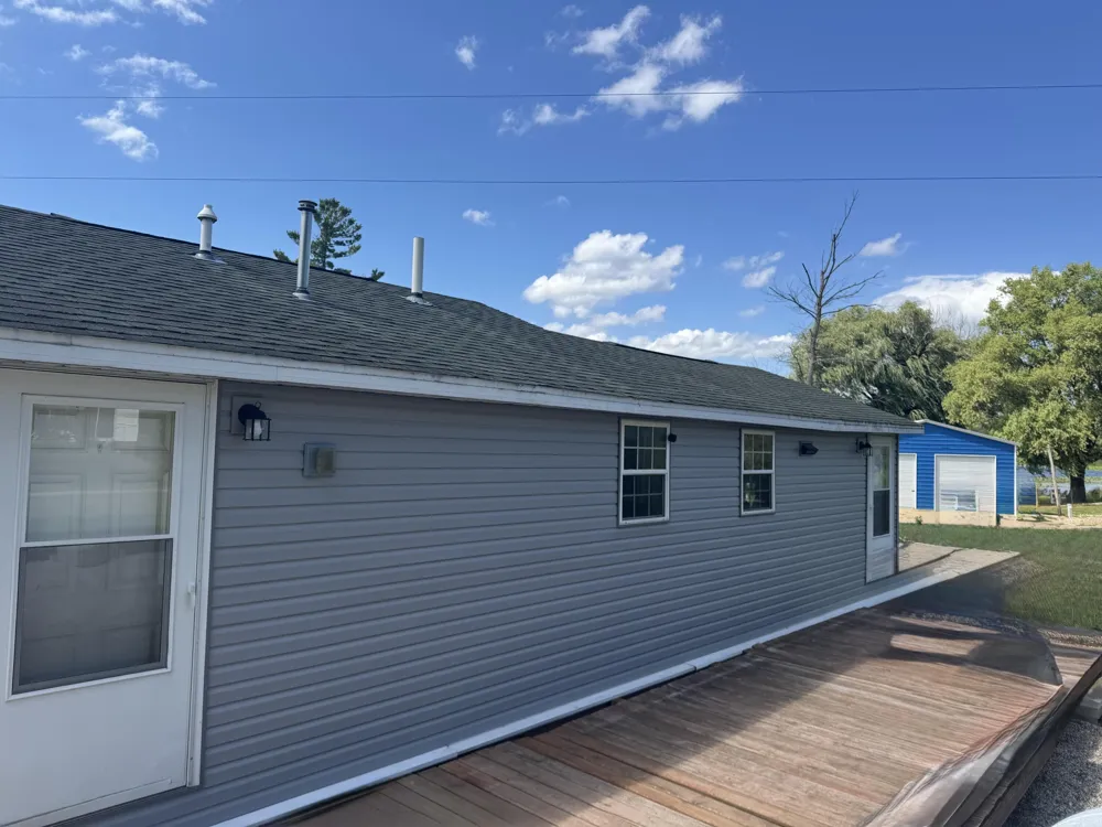 9388 S Lake Drive Evart, MI 49631