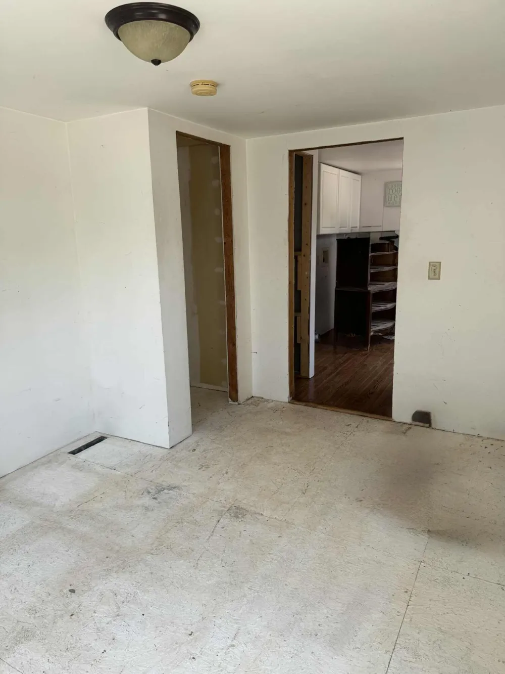 9388 S Lake Drive Evart, MI 49631