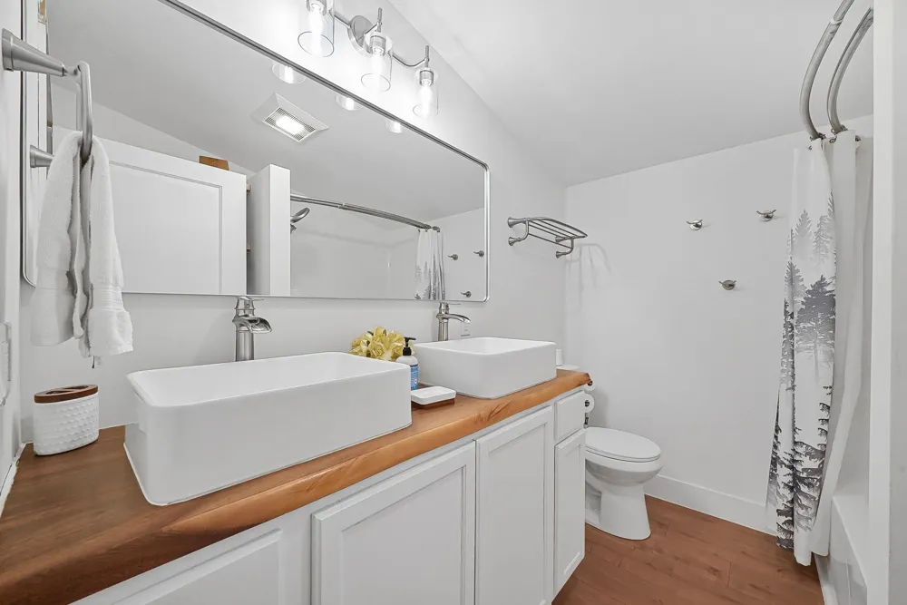 568 NE Plum Valley Road Rapid River Township, MI 49659