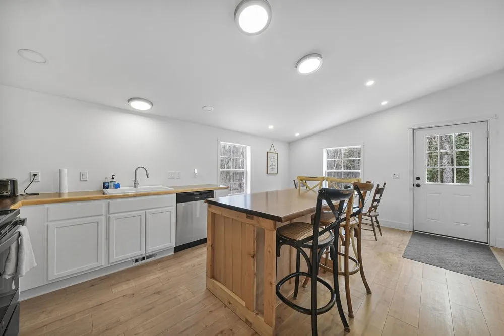 568 NE Plum Valley Road Rapid River Township, MI 49659