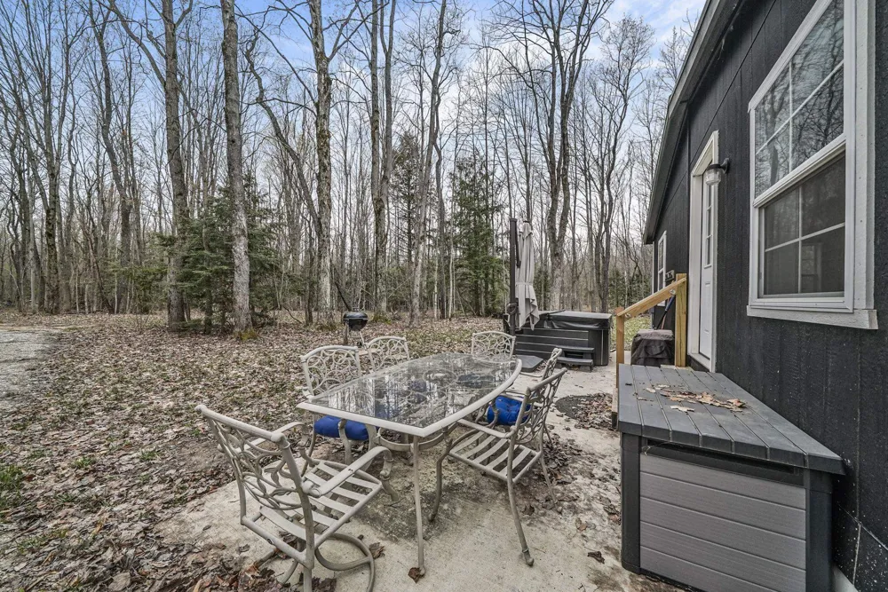 568 NE Plum Valley Road Rapid River Township, MI 49659