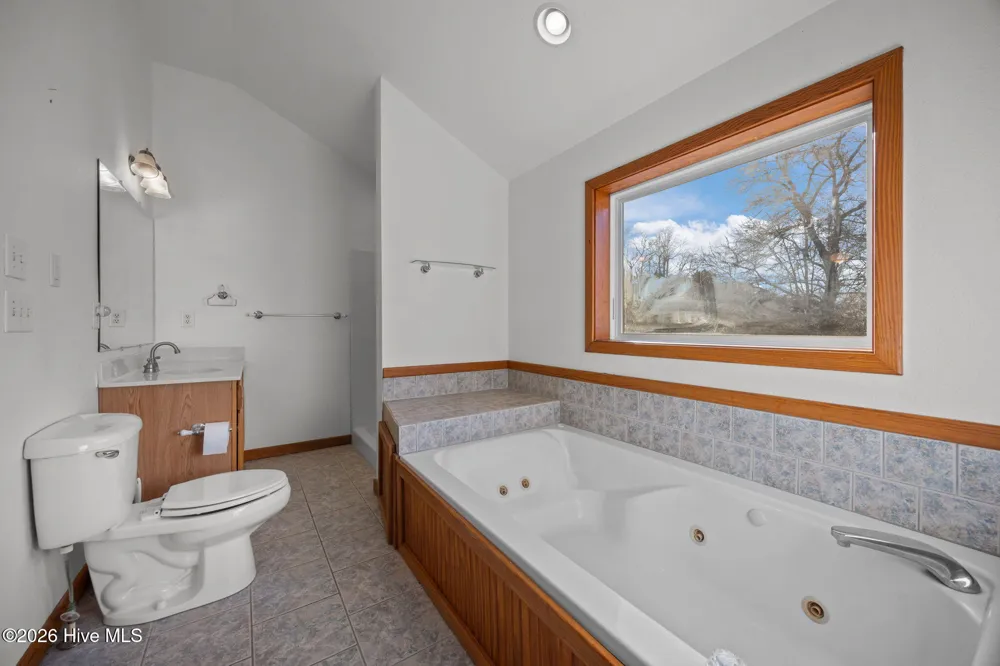 108 Young Rider Lane Grandy, NC 27939