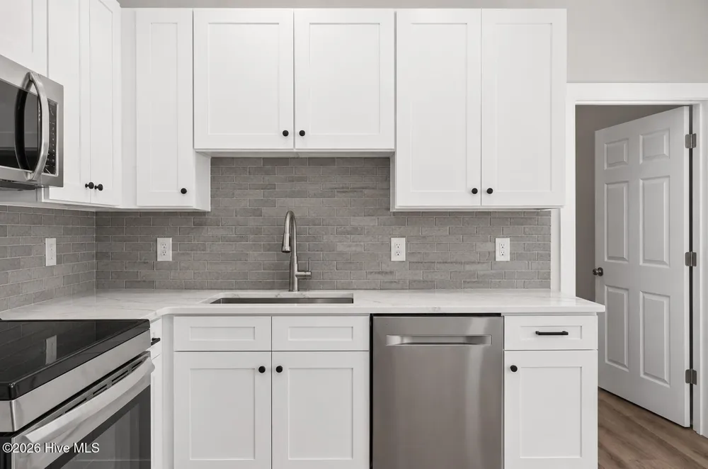 105 W Westbrook Street Wallace, NC 28466