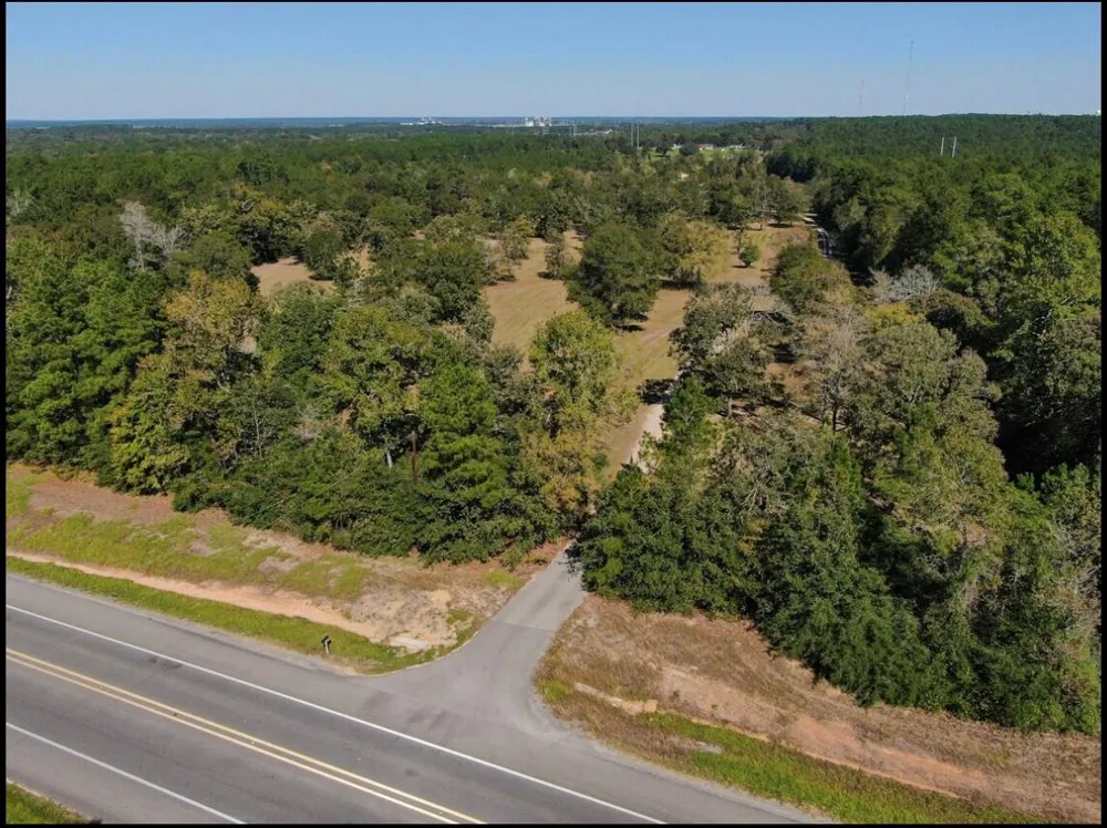 10890 Fm 830 Road Willis, TX 77318