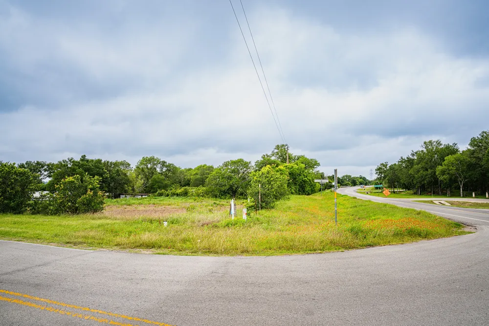 20811 Fm 969 Road Webberville, TX 78653