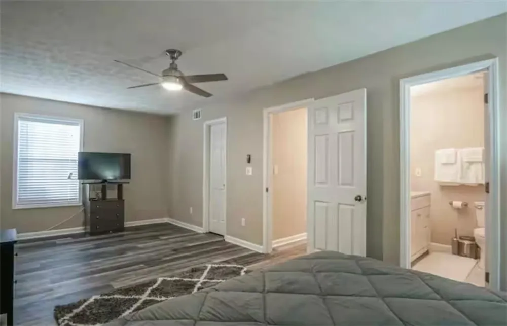 846 Park Place #B Conyers, GA 30012