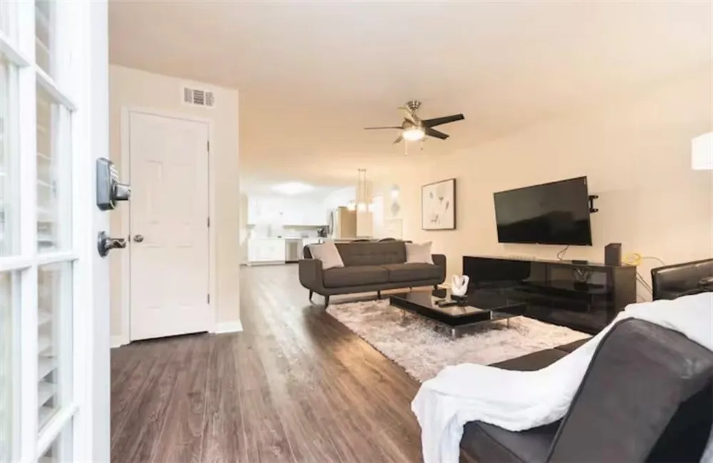 846 Park Place #B Conyers, GA 30012