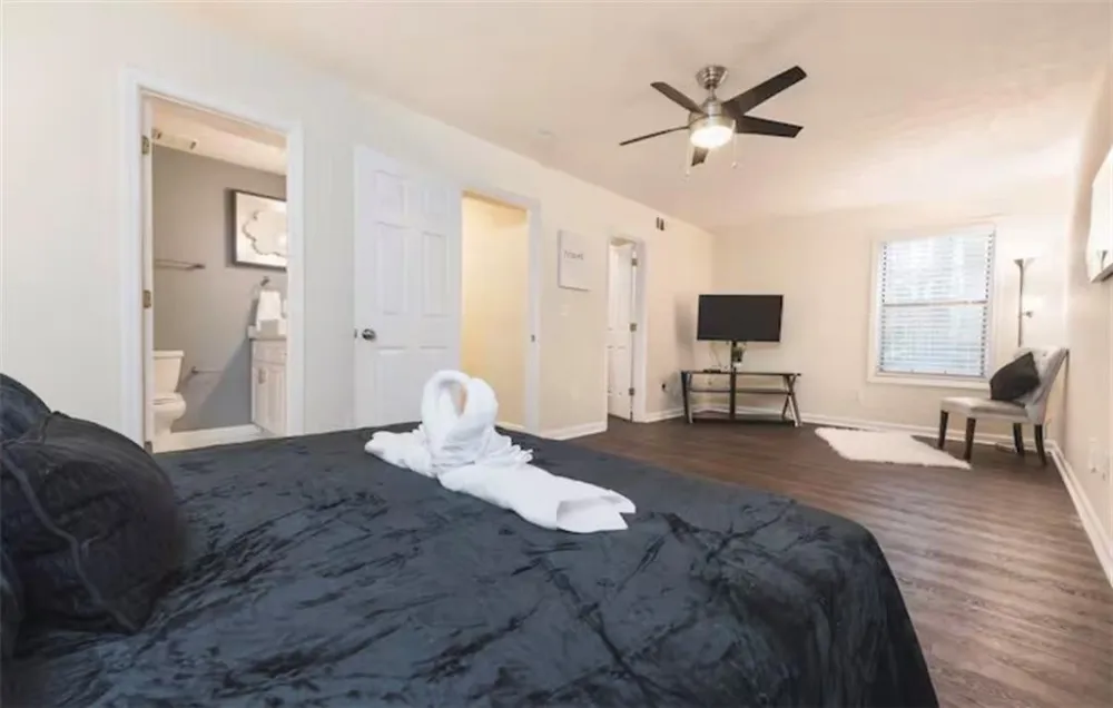 846 Park Place #B Conyers, GA 30012