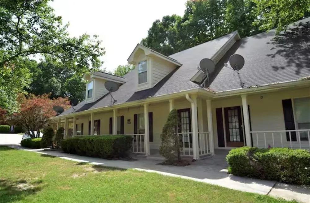 846 Park Place #B Conyers, GA 30012