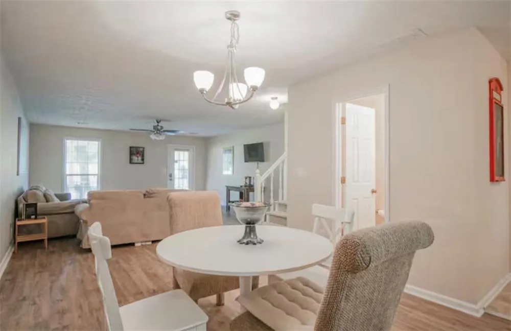 846 Park Place #B Conyers, GA 30012