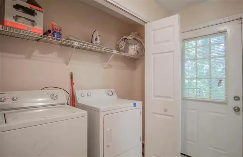 846 Park Place #B Conyers, GA 30012