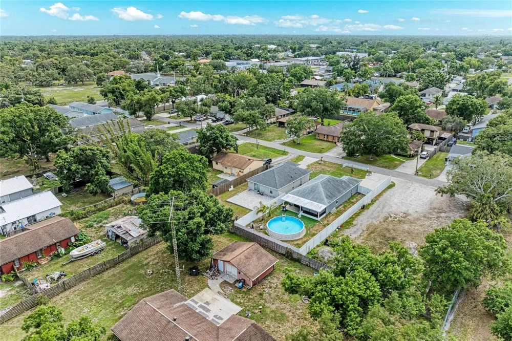 823 BACON AVENUE Sarasota, FL 34232