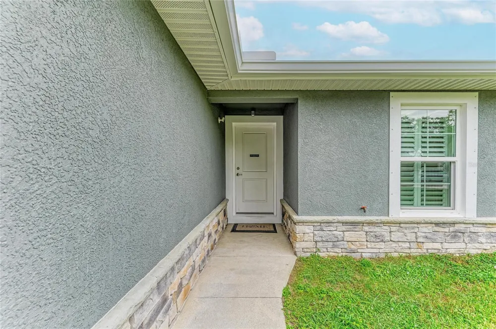 823 BACON AVENUE Sarasota, FL 34232