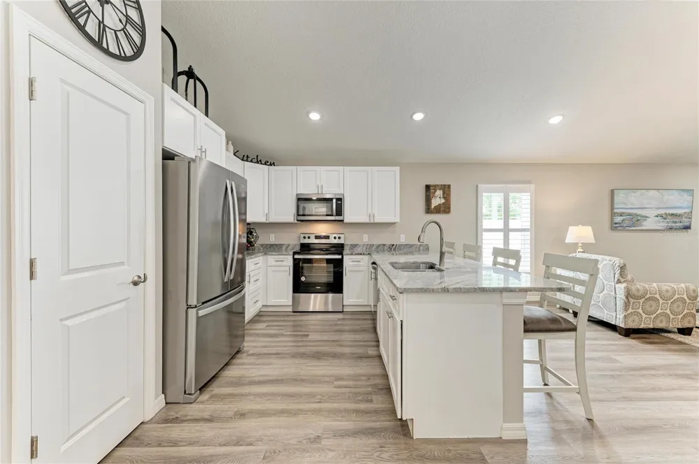 823 BACON AVENUE Sarasota, FL 34232