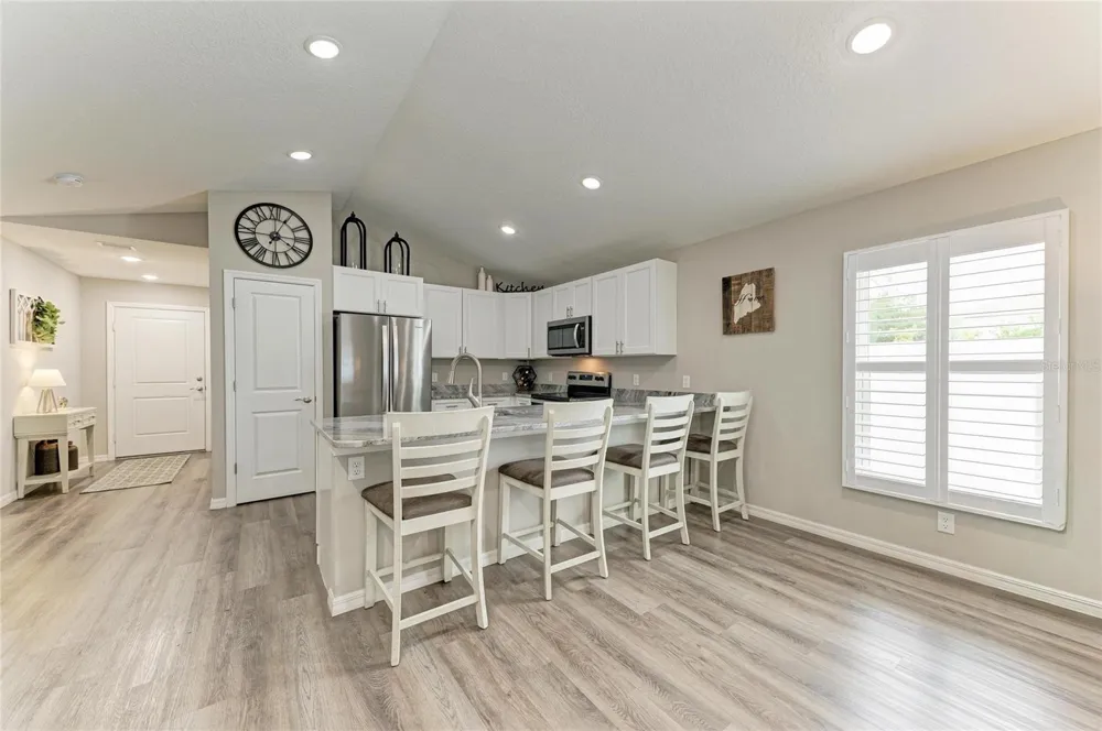 823 BACON AVENUE Sarasota, FL 34232