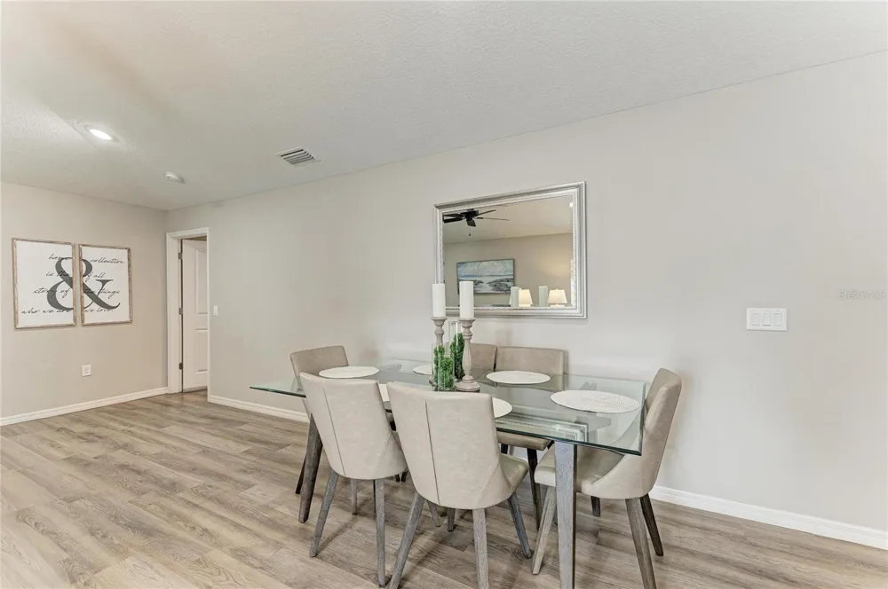 823 BACON AVENUE Sarasota, FL 34232