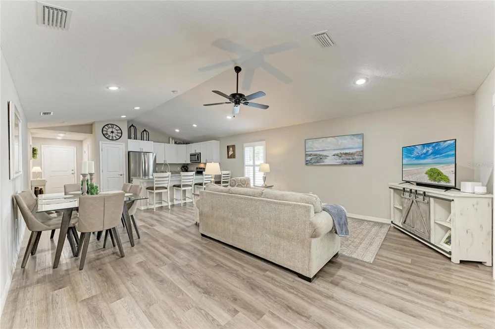 823 BACON AVENUE Sarasota, FL 34232