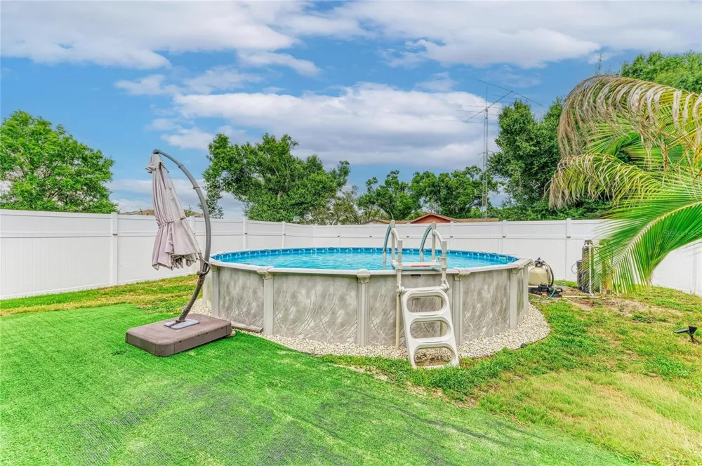 823 BACON AVENUE Sarasota, FL 34232
