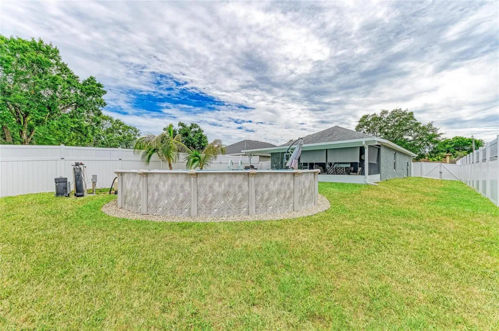 823 BACON AVENUE Sarasota, FL 34232