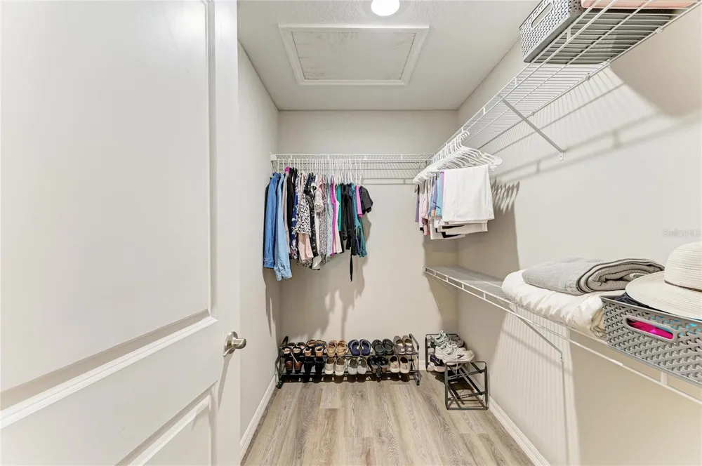 823 BACON AVENUE Sarasota, FL 34232