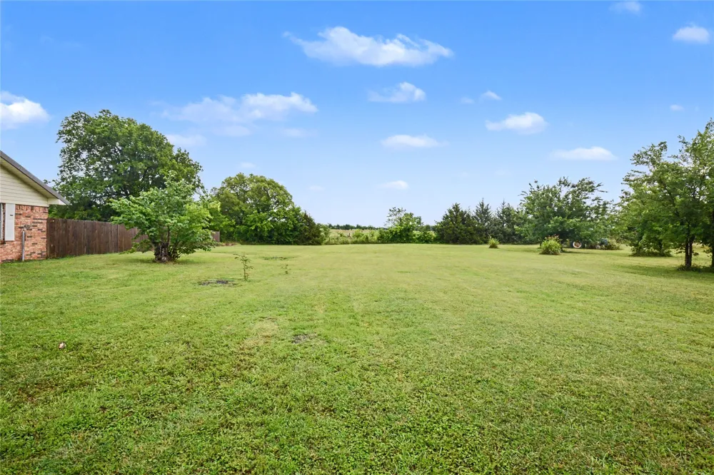 2382 FM 1743 ROAD Windom, TX 75492