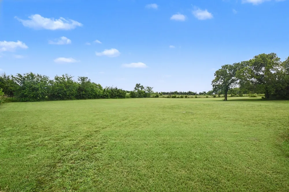 2382 FM 1743 ROAD Windom, TX 75492