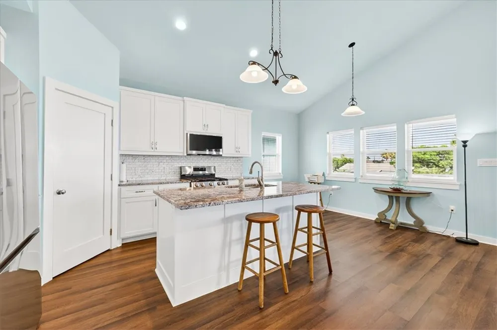 123 6th Street Port Aransas, TX 78373